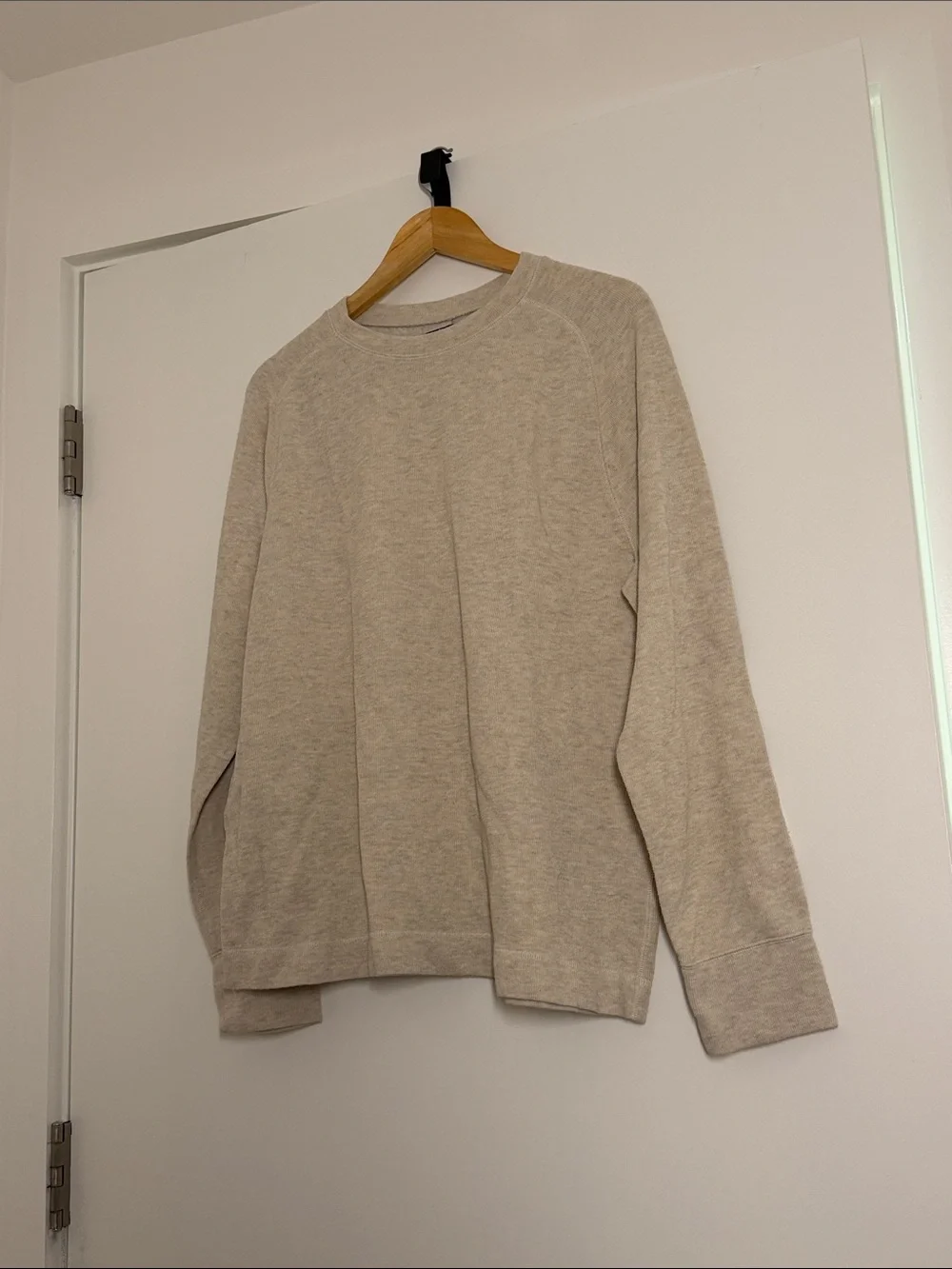 Banana Republic Men's Crewneck Sweater in Oatmeal Heather